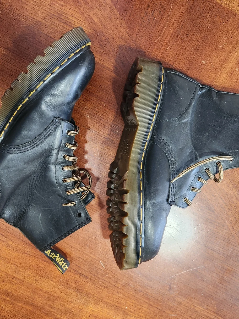 Vintage Dr. Martens Black Leather Lace-Up Boot Yellow Stitching Size 11 Men Used - Picture 7 of 11